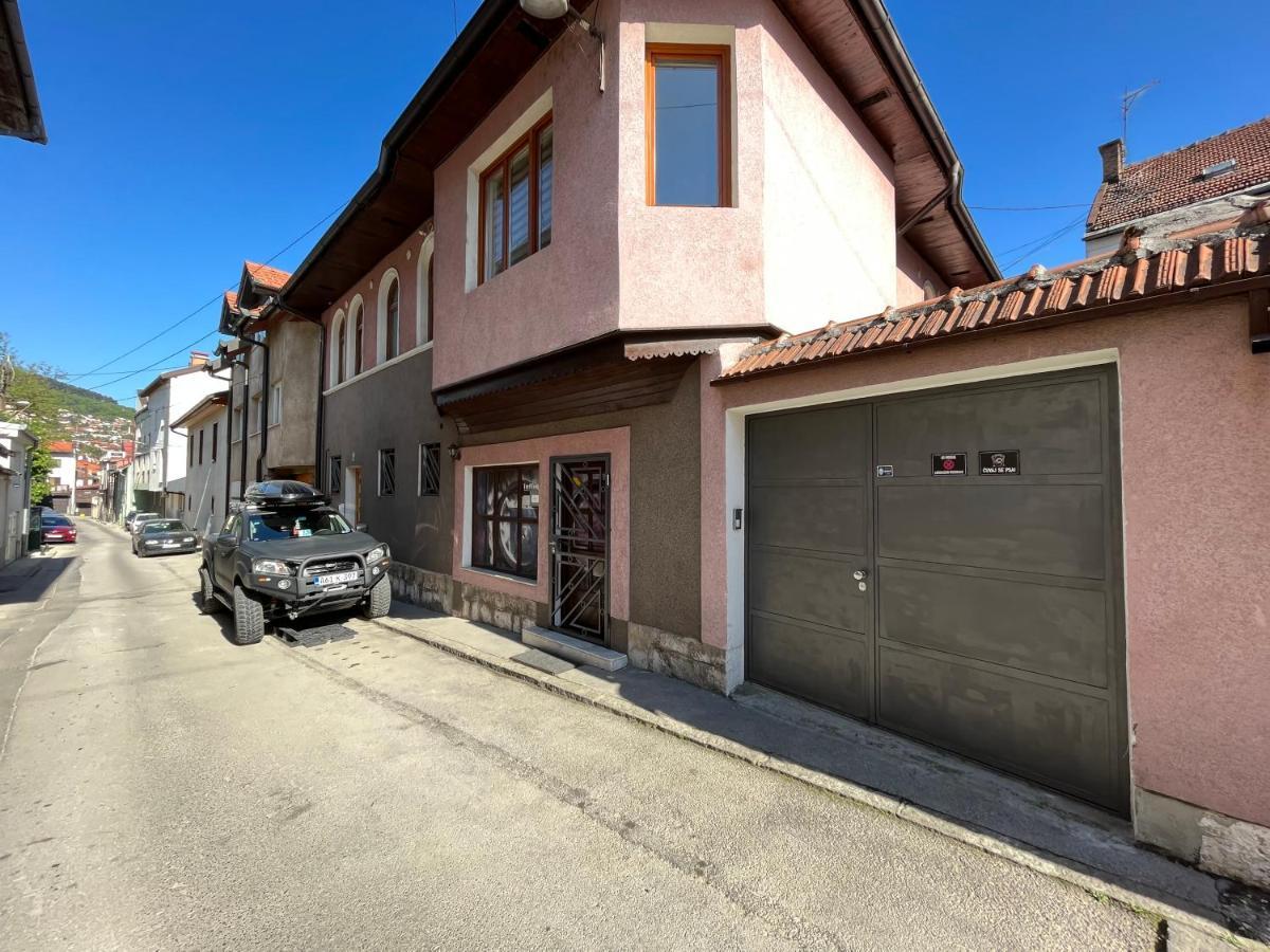 Apartments Music, Garden And Free Parking Sarajevo Luaran gambar