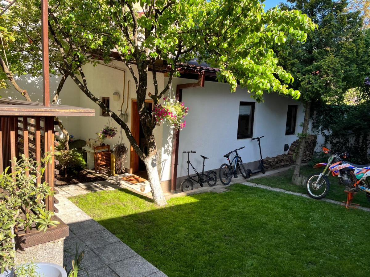 Apartments Music, Garden And Free Parking Sarajevo Luaran gambar